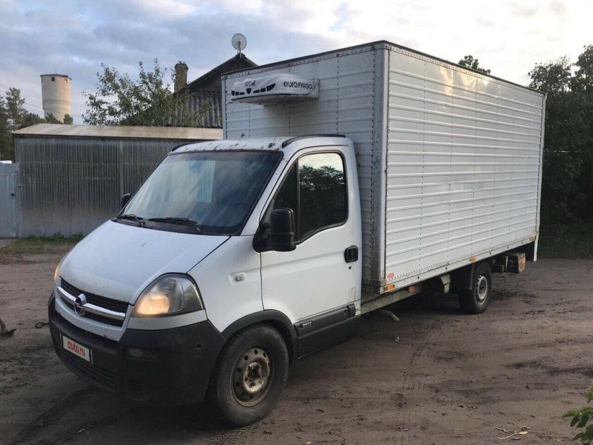 Опель Мовано 2006 белый