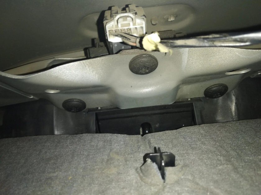 Мондео 4 аварийное открывание багажника