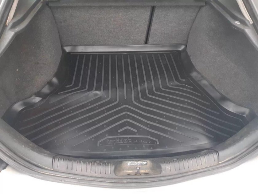 Форд Мондео 2 багажник седан