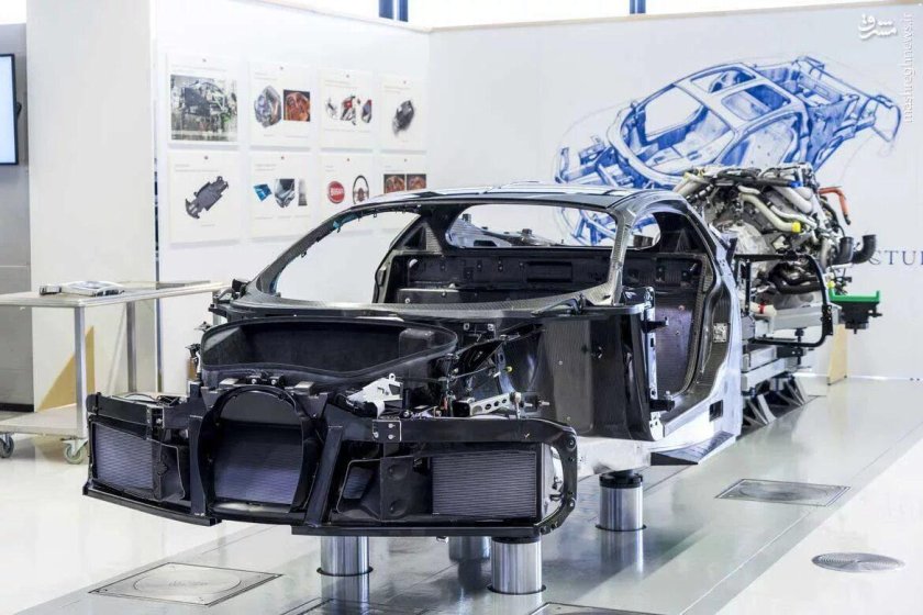 Bugatti Chiron мотор