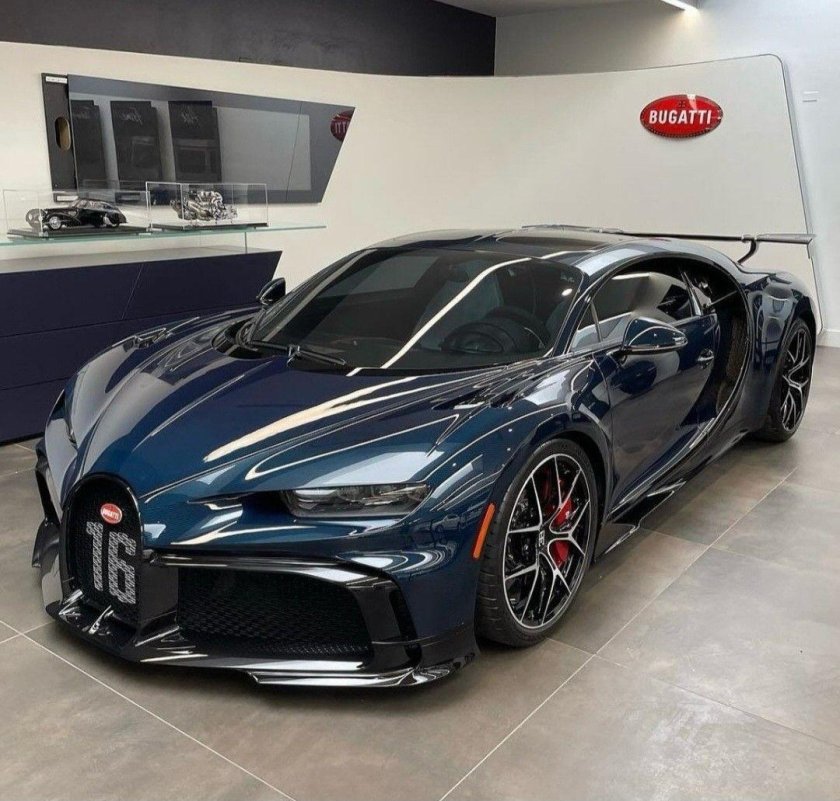 Bugatti chiron pur sport