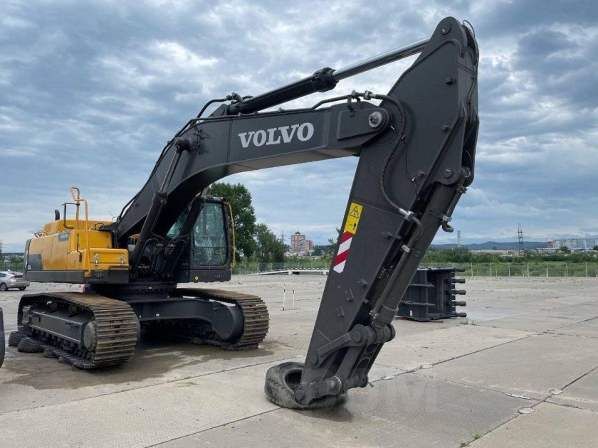 Экскаватор volvo ec300dl