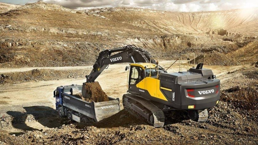Экскаватор Volvo