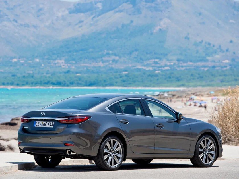 Мазда 6 седан 2018