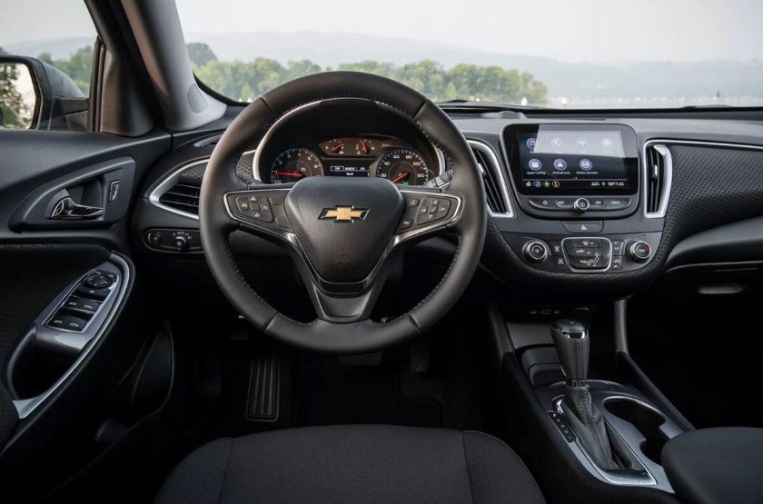 Chevrolet Malibu 2019 салон