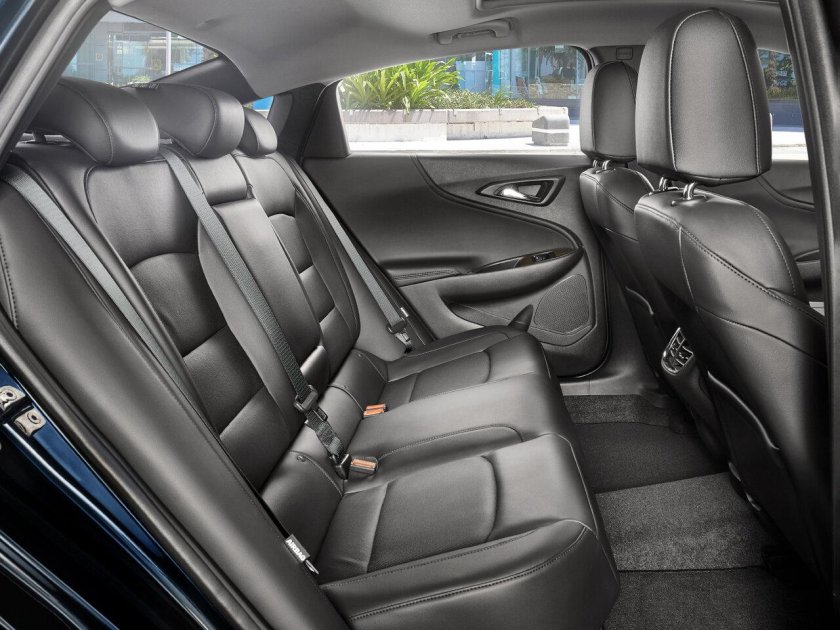 Chevrolet Malibu 2016 салон