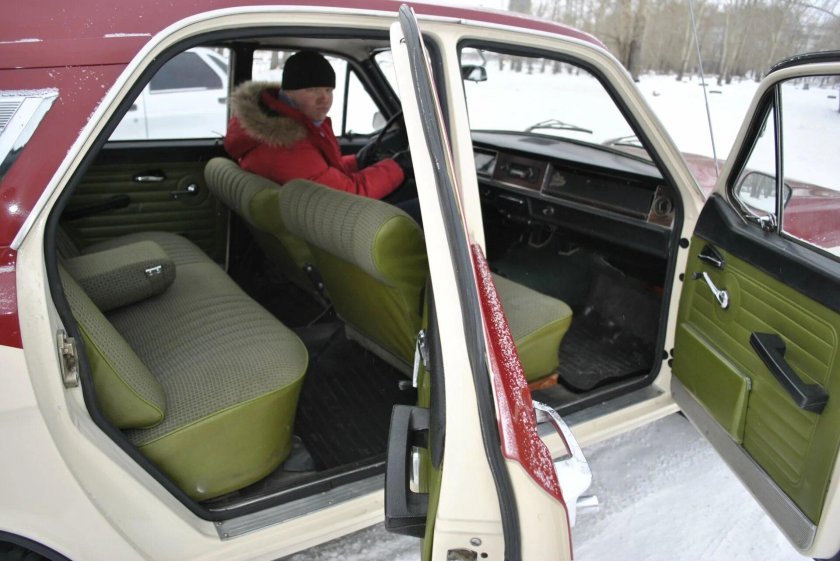 ГАЗ 24 салон