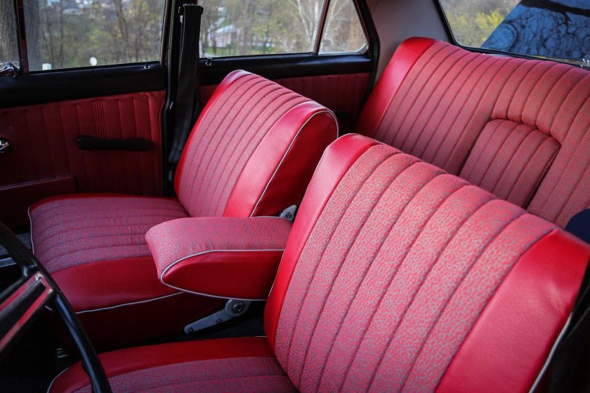 ГАЗ 24 салон