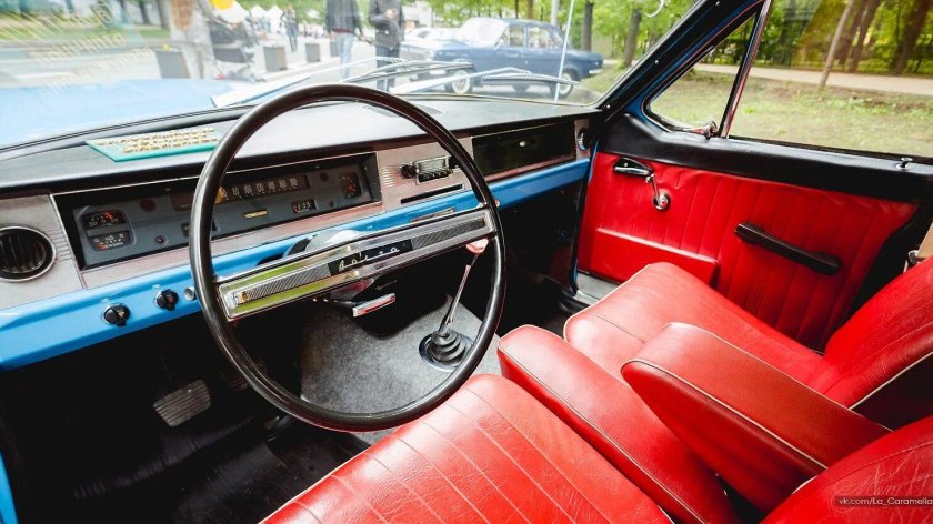 ГАЗ 24 салон