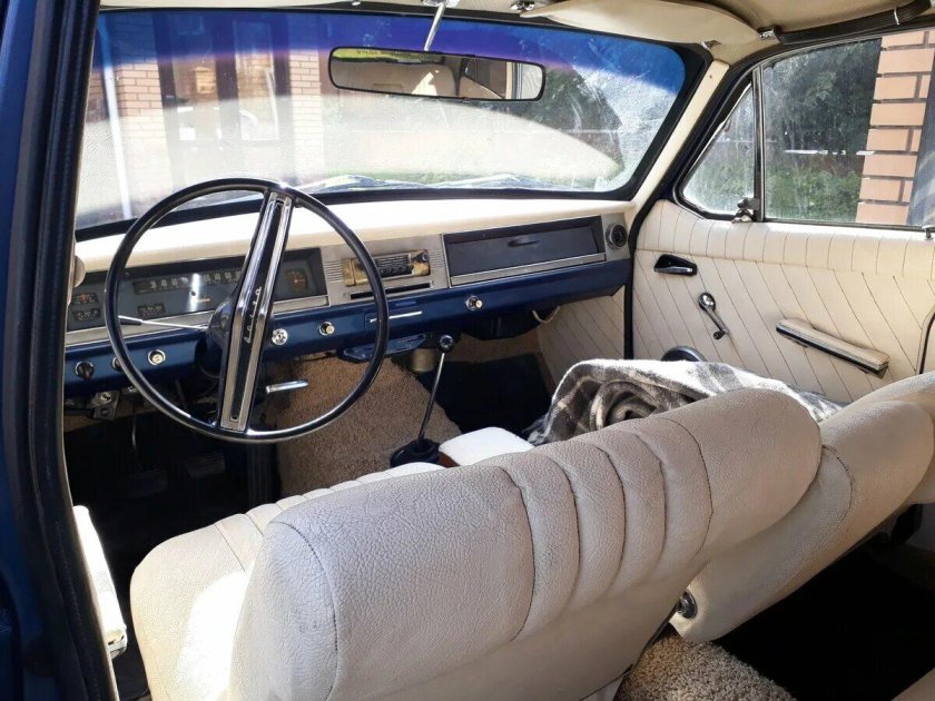 ГАЗ 24 салон