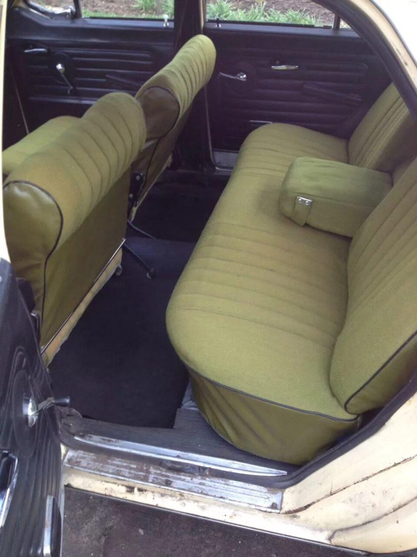 Заднее сиденье ГАЗ 24