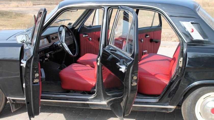 ГАЗ-24-24 «Волга» салон