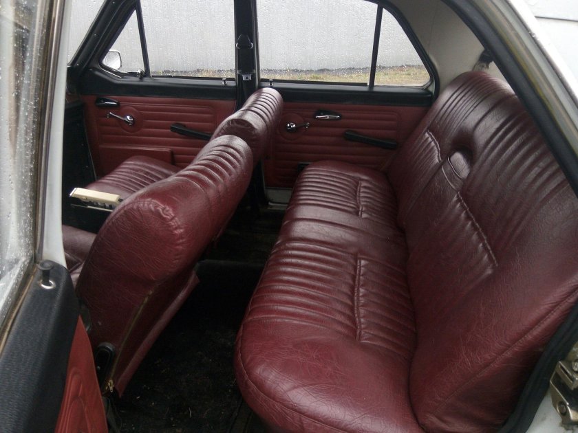 ГАЗ 24 10 салон