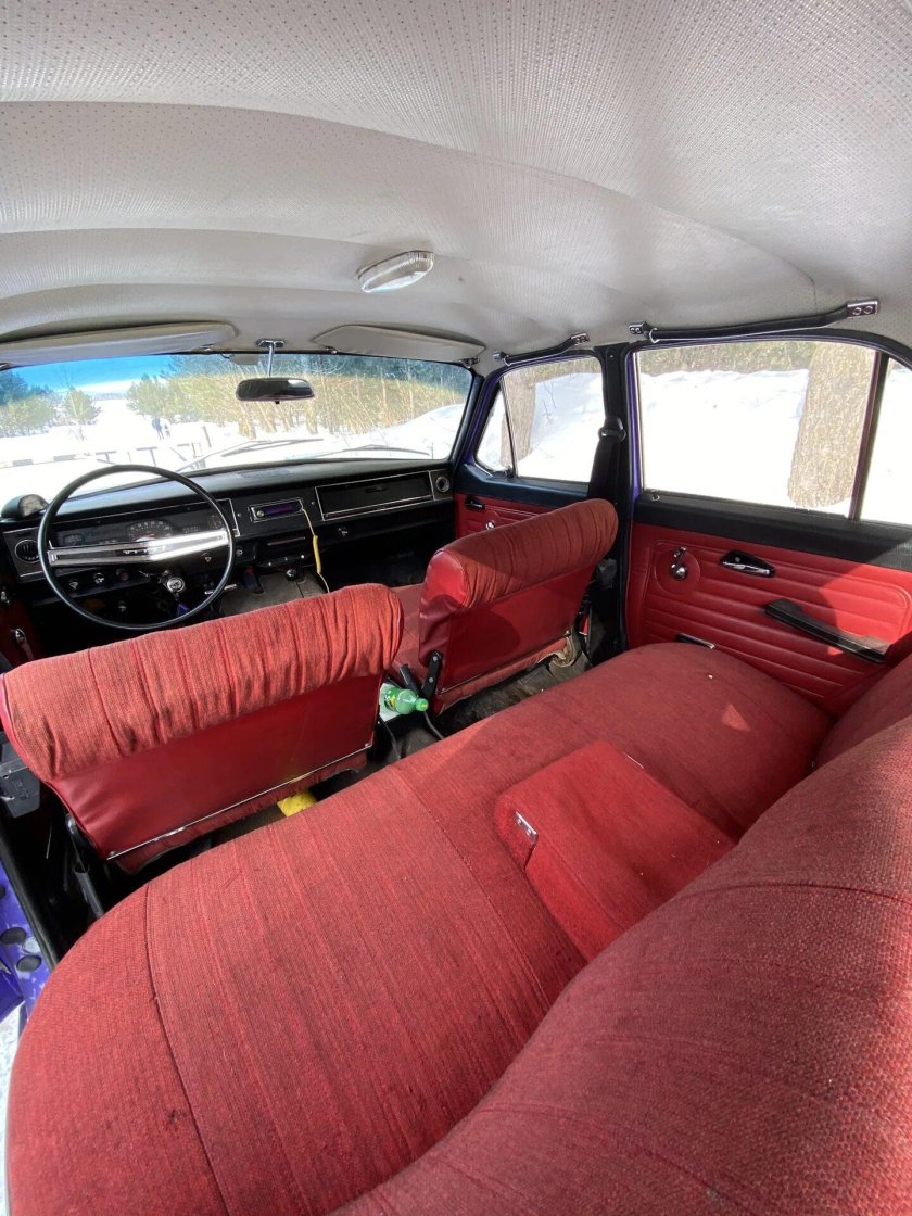 ГАЗ 14 красный салон