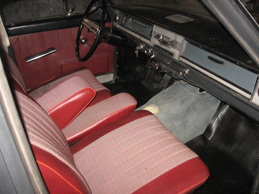 ГАЗ 24 салон