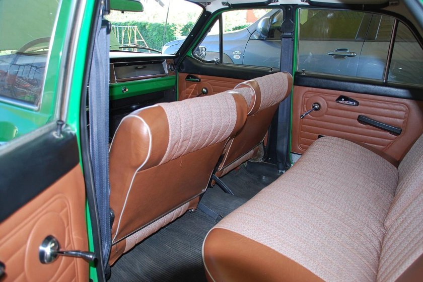 ГАЗ 24 салон