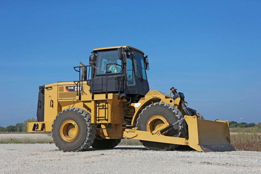 Бульдозер Caterpillar 814