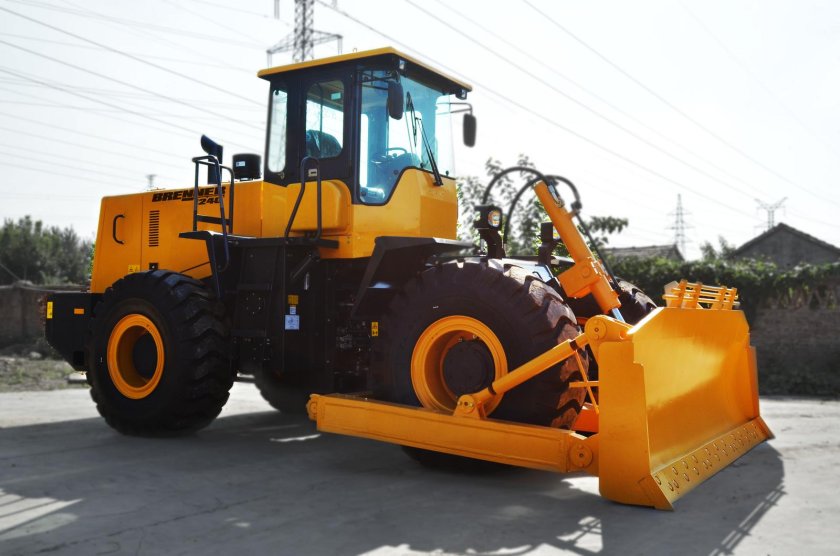 Колесный бульдозер ЧЕТРА ТК-25