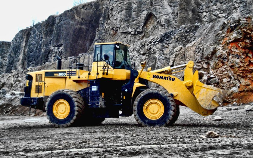 Komatsu wa600-6