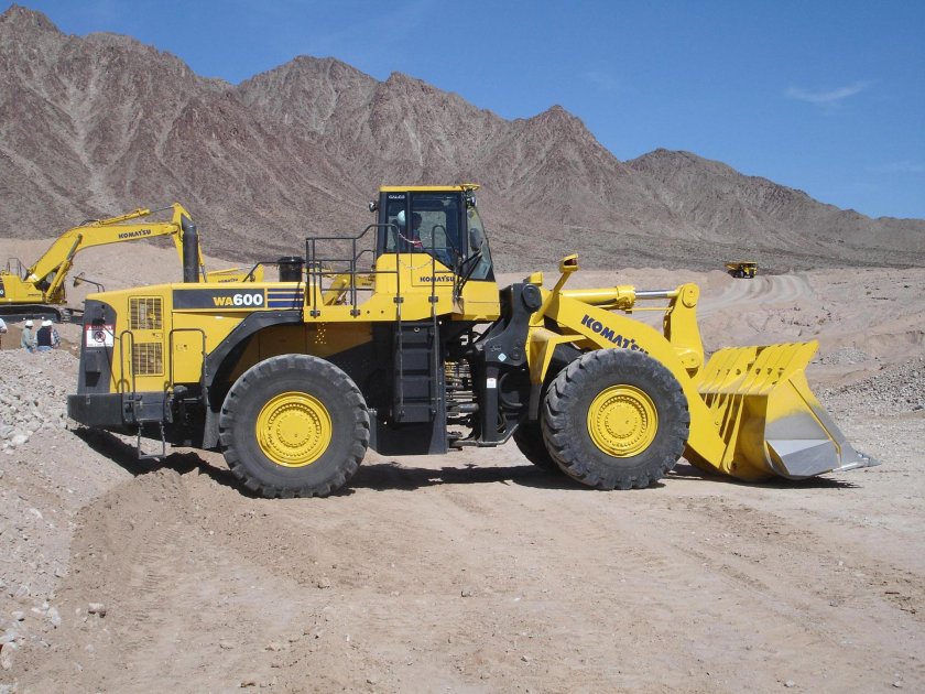 Погрузчик Комацу wa600