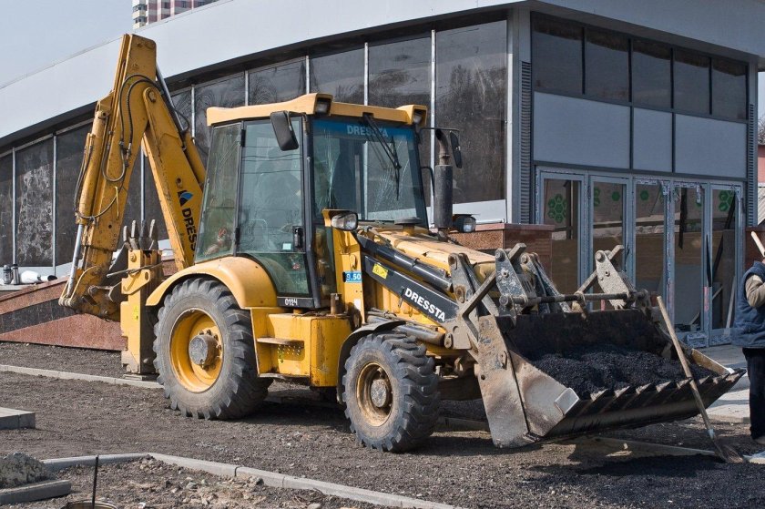 Экскаватор-погрузчик Dressta 9.50m