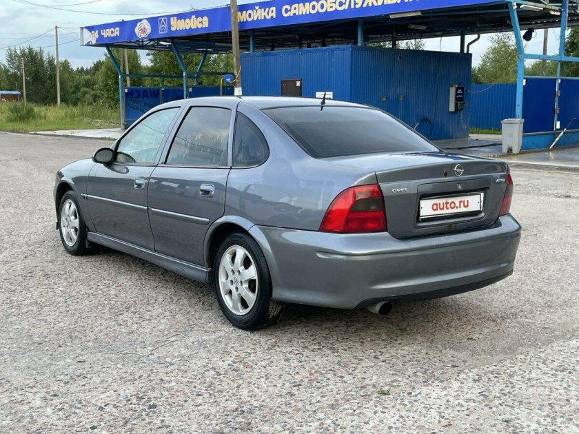 Опель Вектра 2001