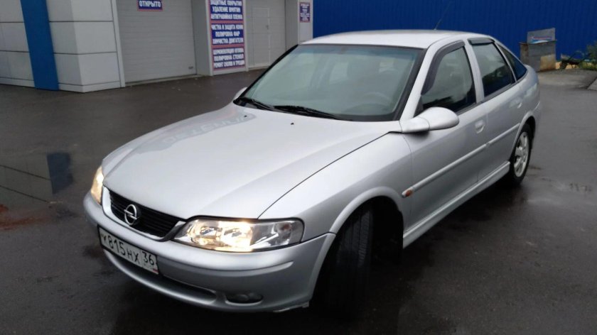 Опель Вектра 2001