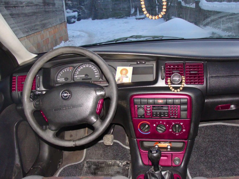Opel Vectra b 2000 салон