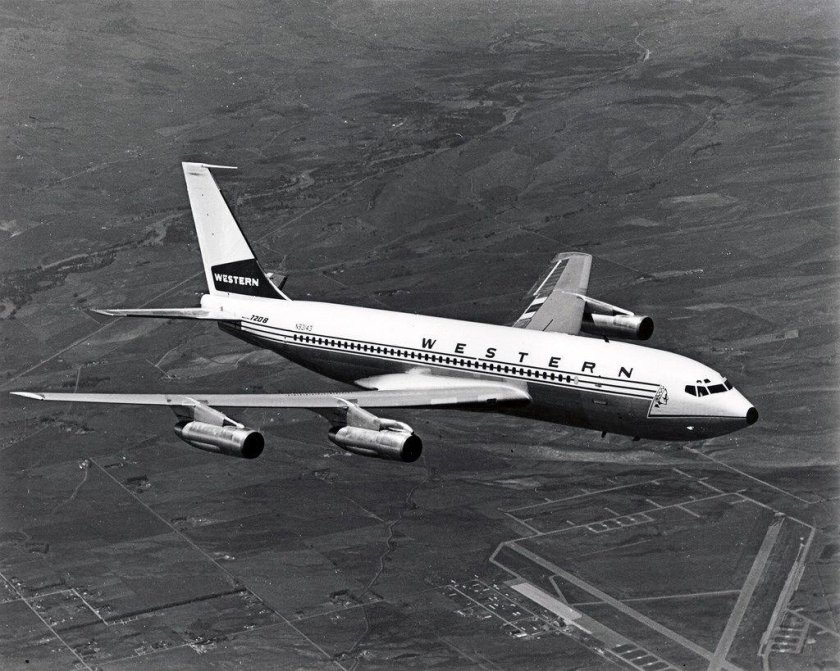 Boeing 707