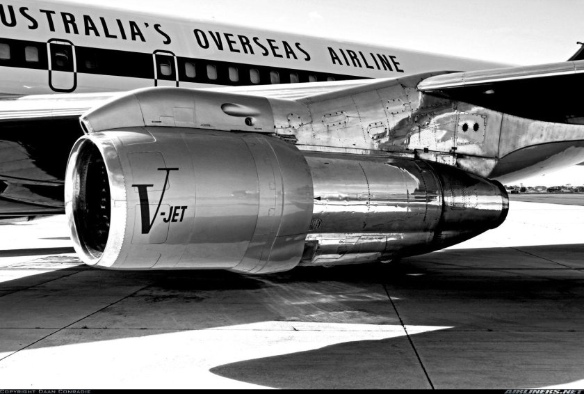 Boeing 707 двигатель