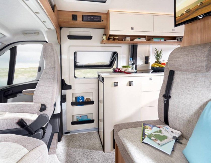 Hobby Vantana de Luxe k60 ft