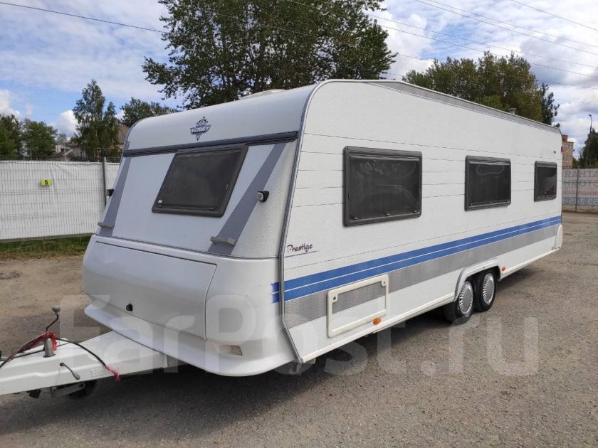 Прицеп дача Hobby Prestige 425