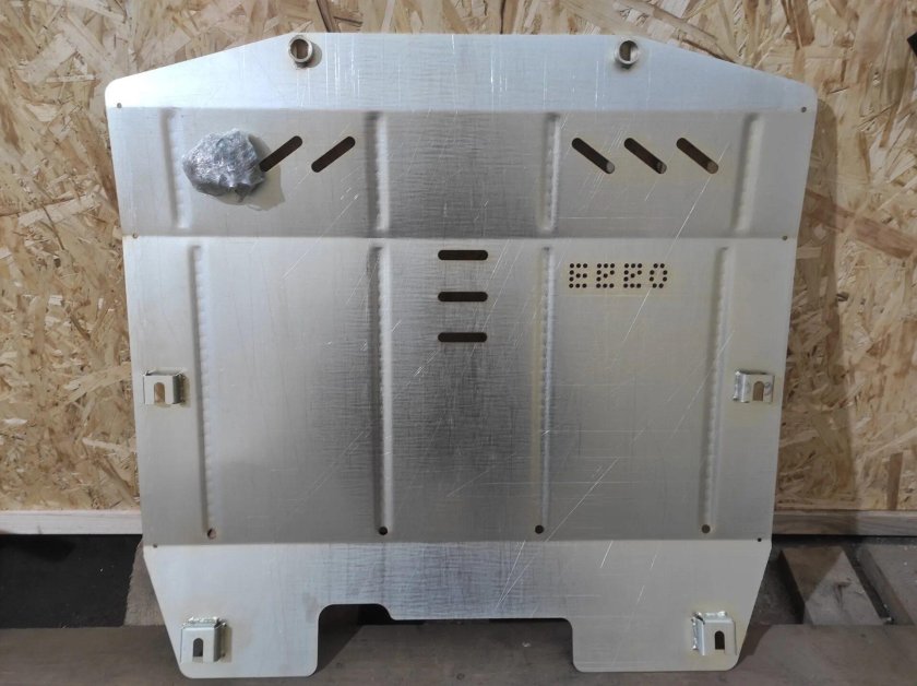 Защита картера Шеви Нива 2014 штатная