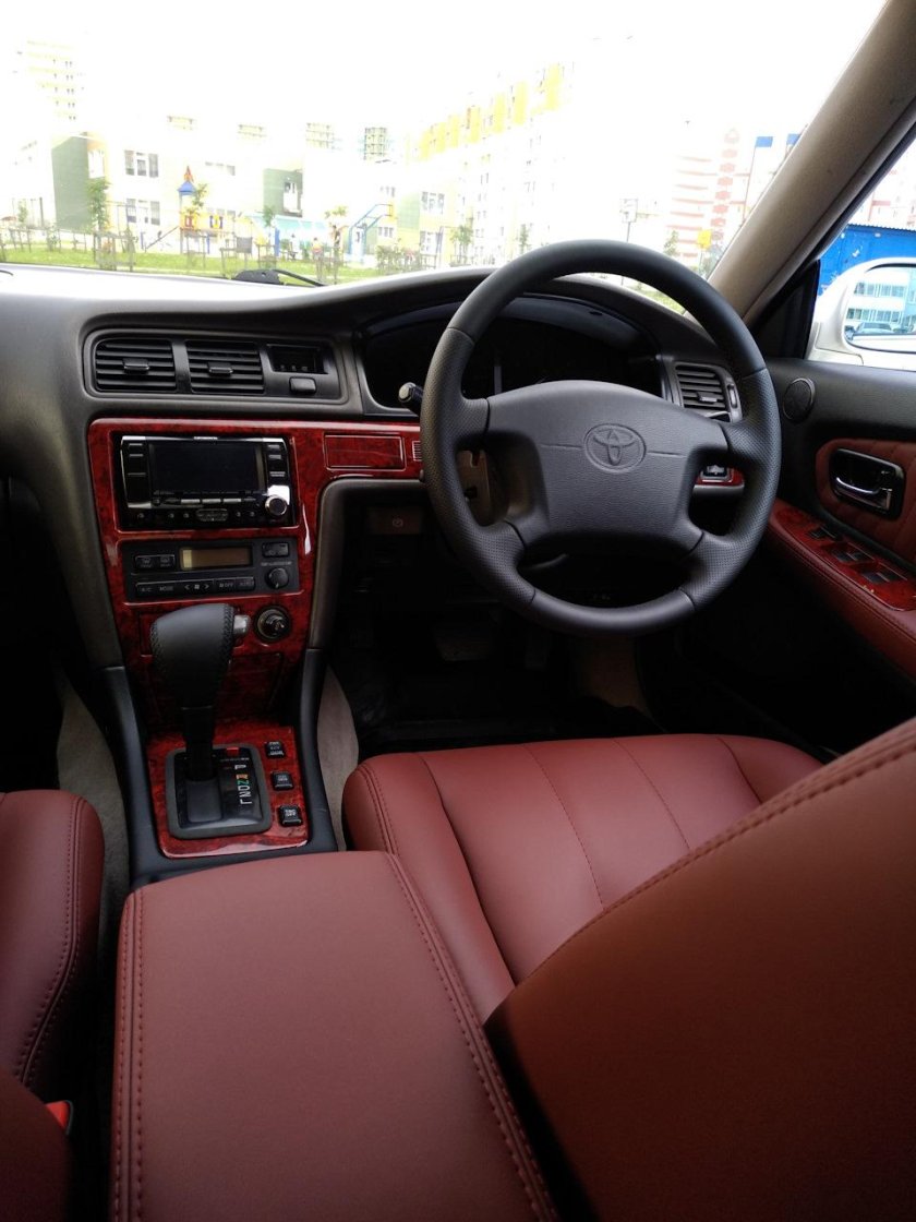 Toyota Mark 2 100 салон