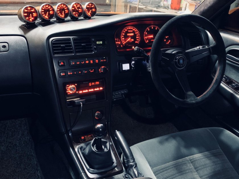 Тойота Марк 2 90 салон