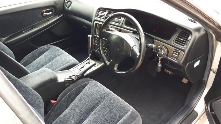 Toyota Mark 2 100 салон