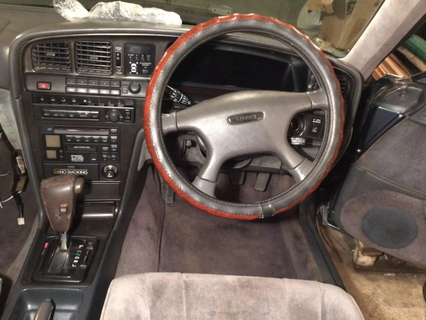 Салон Тойота Марк 2 81