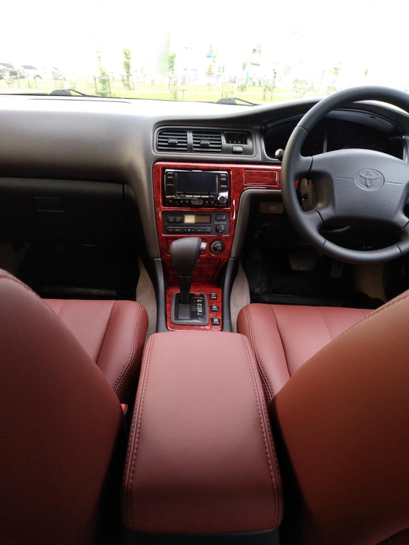 Toyota Mark 2 100 салон