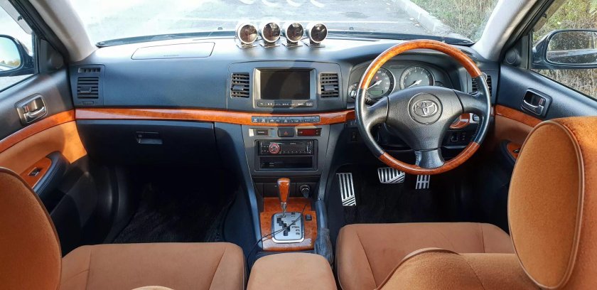 Toyota Mark 2 110 салон