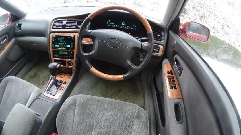 Toyota Mark 2 100 салон