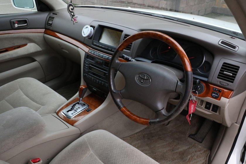 Toyota Mark 2 110 салон