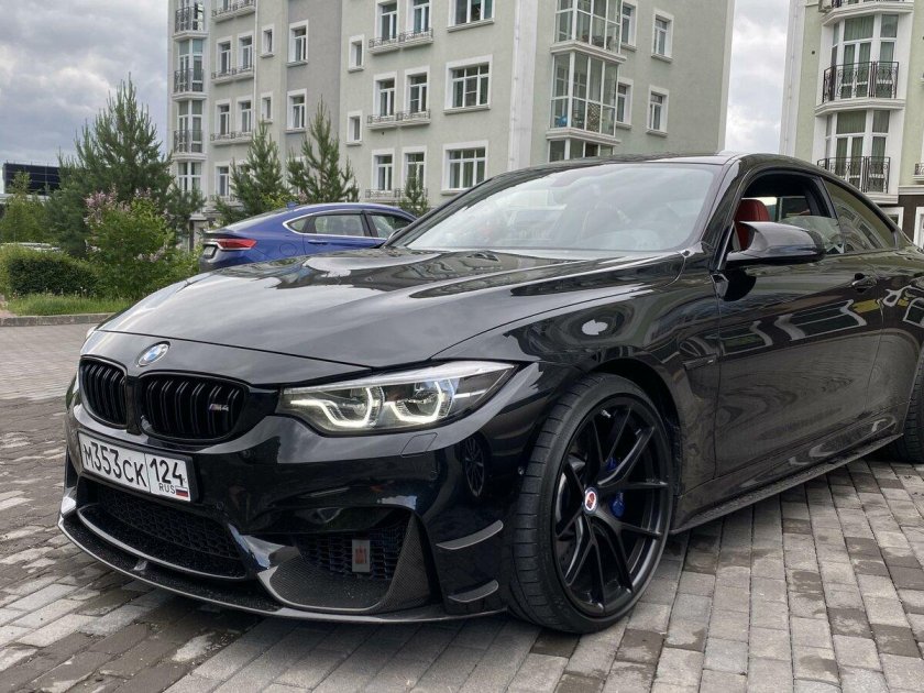 Bmw m 4 competition package