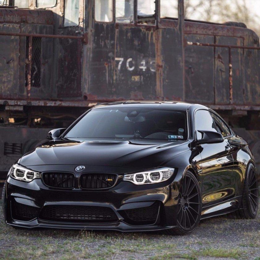 BMW m4 f82 Black