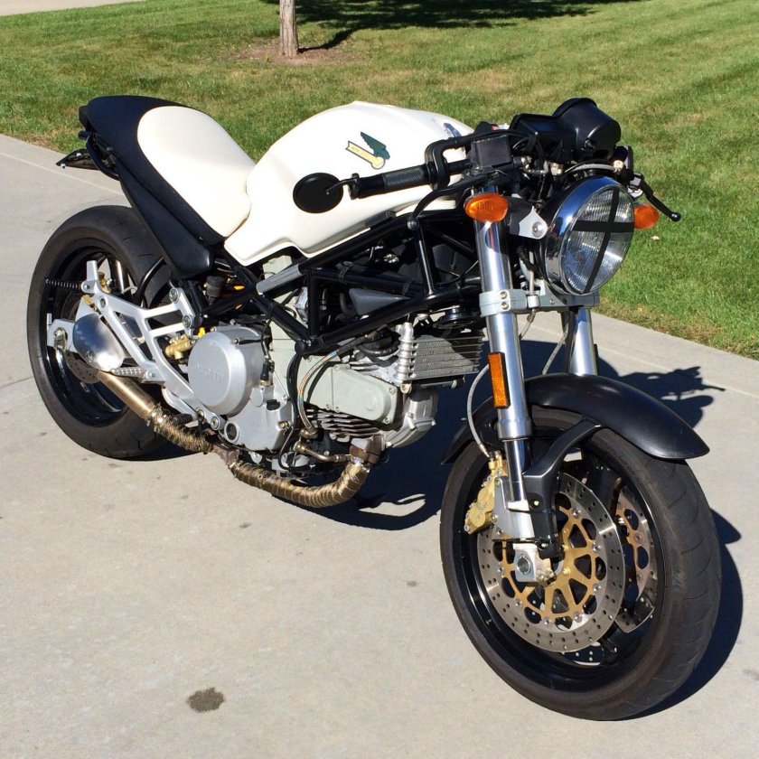 Ducati Monster 750