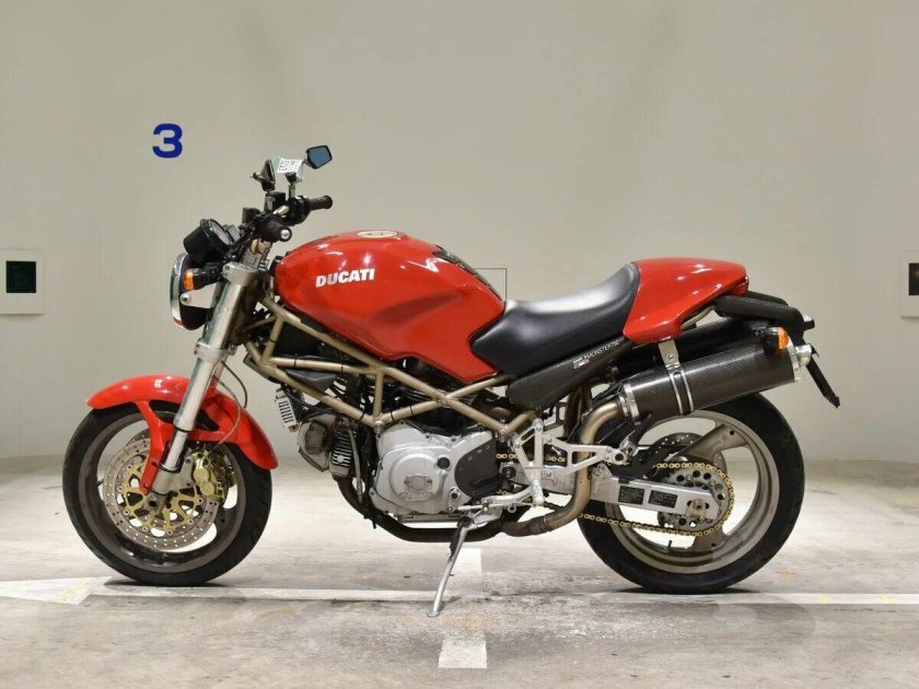 Ducati Monster 750