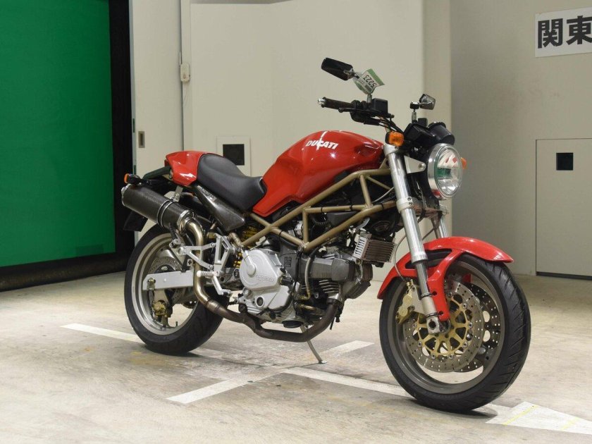 Ducati Monster 750