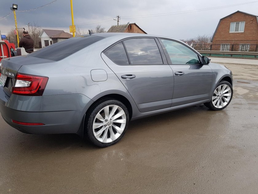 Skoda Octavia r17