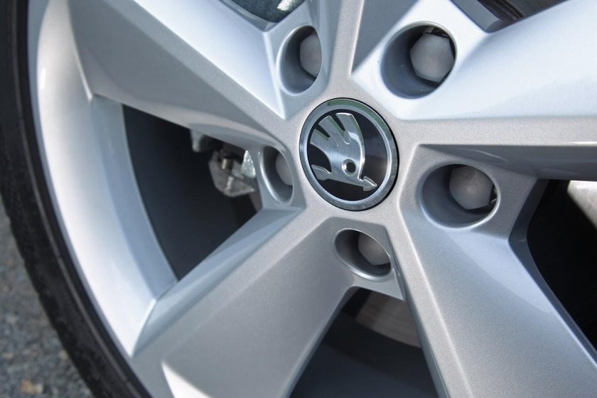 Литые диски Шкода Рапид