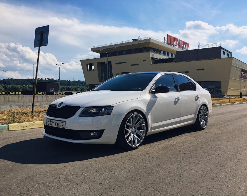 Skoda Octavia a5 r19