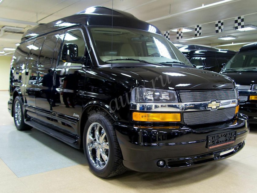 Chevrolet Express GMC Savana 2020